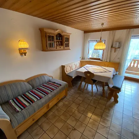Farm stay Nudlbichlerhof Samerberg
