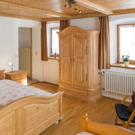 Nudlbichlerhof Farm stay Samerberg